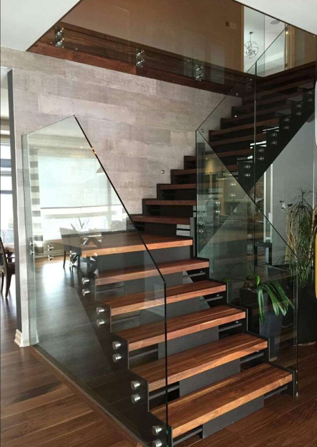 escalier d'acier Brossard